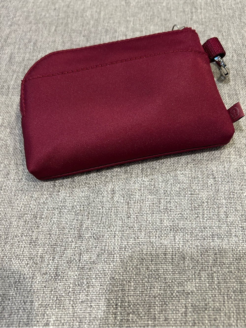 lululemon Raspberry Card & Key clippable Pouch - Picture 8 of 13
